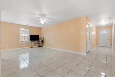 8526 Vista Oaks Manor, Houston, TX 77028 - Photo 15