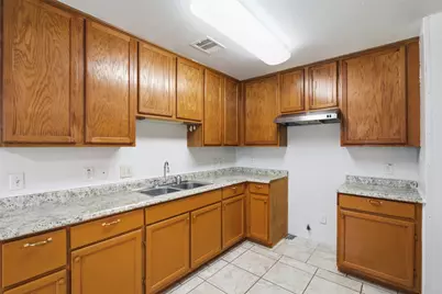 8526 Vista Oaks Manor, Houston, TX 77028 - Photo 21