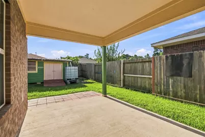 8526 Vista Oaks Manor, Houston, TX 77028 - Photo 23