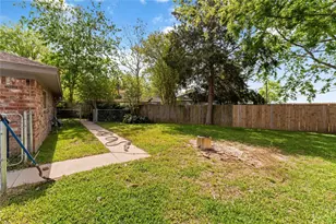 9739 Philmont Dr, Houston, TX 77080 - Photo 23