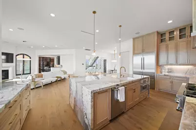 4610 Sunset Circle, Sugar Land, TX 77479 - Photo 9