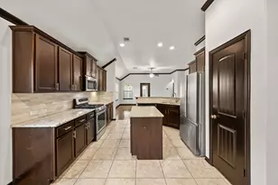 4342 Ambrosia Ln, Baytown, TX 77521 - Photo 9