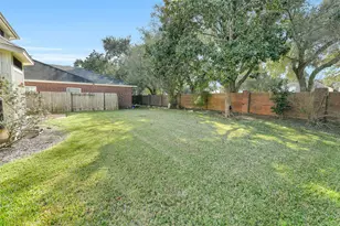 114 Skycrest Dr, Sugar Land, TX 77479 - Photo 43