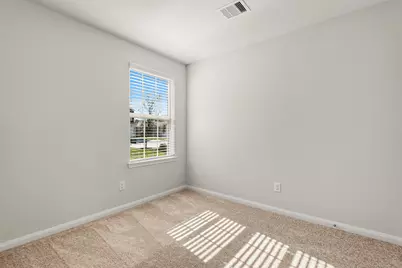 8322 Sunberry Shadow Drive, Houston, TX 77016 - Photo 7