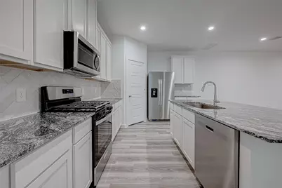 13420 Sombrero Cay Drive, Houston, TX 77047 - Photo 9