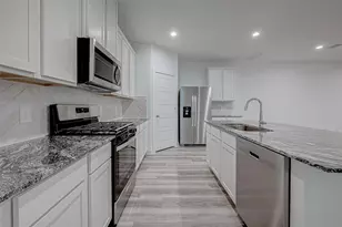 13420 Sombrero Cay Dr, Houston, TX 77047 - Photo 9