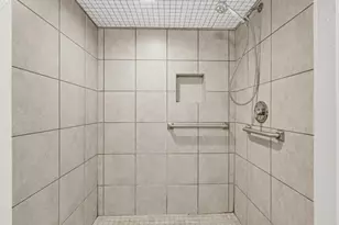 7722 Battlewood Dr, Houston, TX 77040 - Photo 9