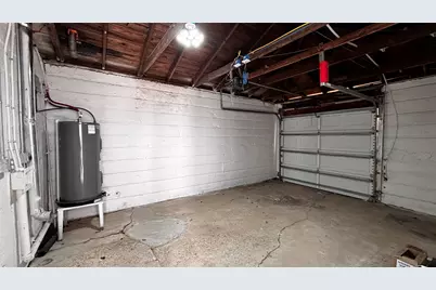 3930 Hartel Street, Beaumont, TX 77705 - Photo 23