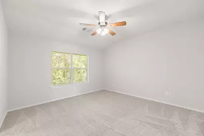 211 N Burberry Park Circle, The Woodlands, TX 77382 - Photo 33