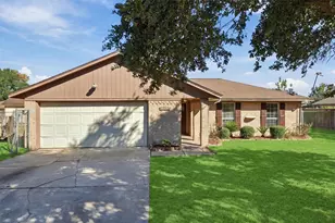 2407 Daffodil St, Highlands, TX 77562 - Photo 1