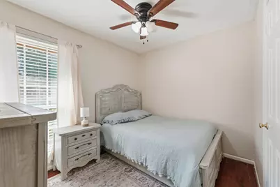 2407 Daffodil Street, Highlands, TX 77562 - Photo 7