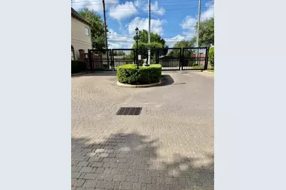 6303 Hermann Lake Drive, Houston, TX 77021 - Photo 15