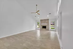 3402 Laurel Crest Ct, Houston, TX 77339 - Photo 11