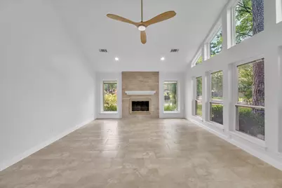 3402 Laurel Crest Court, Houston, TX 77339 - Photo 11