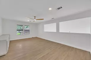 3402 Laurel Crest Ct, Houston, TX 77339 - Photo 35