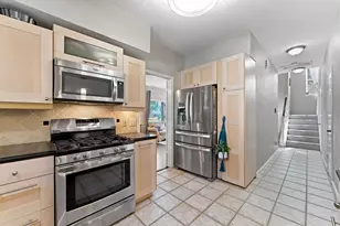 31 N Pathfinders Cir, The Woodlands, TX 77381 - Photo 11