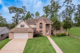 913 Cherry Hills Dr, Huntsville, TX 77340 - Photo 1