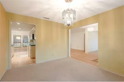 913 Cherry Hills Drive, Huntsville, TX 77340 - Photo 5