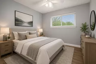114 E Wildwinn Dr, Alvin, TX 77511 - Photo 15