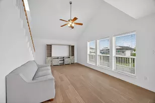 4207 Reeves Dr, Galveston, TX 77554 - Photo 9