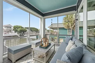 12728 E Conquistador, Galveston, TX 77554 - Photo 3
