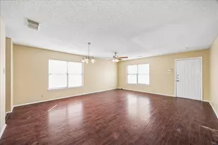 9923 Misty Plain Dr, San Antonio, TX 78245 - Photo 7