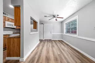 4620 W Orange St, Pearland, TX 77581 - Photo 5
