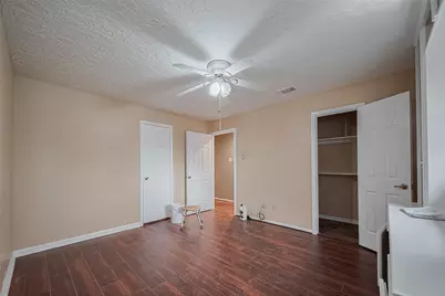 4015 Black Locust Drive, Houston, TX 77088 - Photo 39