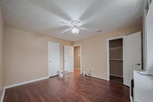 4015 Black Locust Dr, Houston, TX 77088 - Photo 39