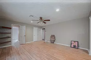 4015 Black Locust Dr, Houston, TX 77088 - Photo 29