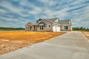 8823 Woodland Oaks Dr, Plantersville, TX 77363 - Photo 9