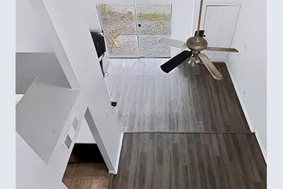 7083 Greenway Chase Street, Houston, TX 77072 - Photo 9