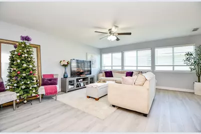 6322 Hall Pond Court, Katy, TX 77449 - Photo 9