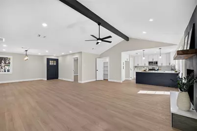 903 Chetwood Circle, League City, TX 77573 - Photo 9
