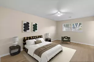 9610 Meadowglen Ln, Houston, TX 77063 - Photo 19