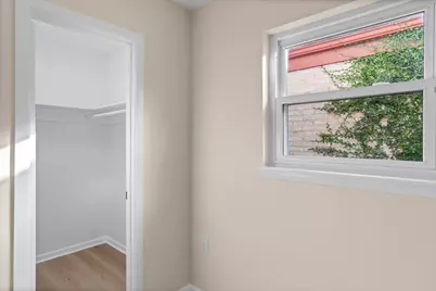 9610 Meadowglen Lane, Houston, TX 77063 - Photo 35