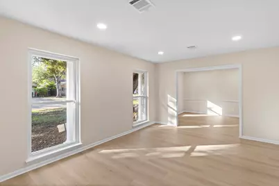 9610 Meadowglen Lane, Houston, TX 77063 - Photo 17