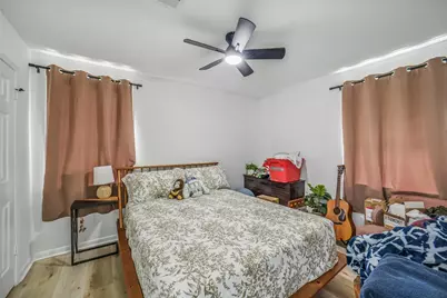 221 N Baron Street, Bellville, TX 77418 - Photo 13