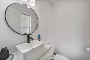 221 N Baron St, Bellville, TX 77418 - Photo 21