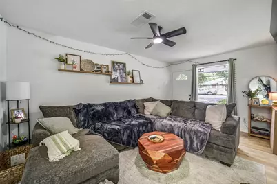 221 N Baron Street, Bellville, TX 77418 - Photo 23