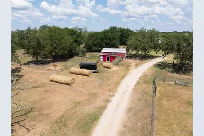2666 Cr 247, Moulton, TX 77975 - Photo 23