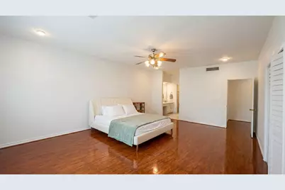 384 Wilcrest Drive #384, Houston, TX 77042 - Photo 11
