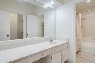 384 Wilcrest Dr, Houston, TX 77042 - Photo 13