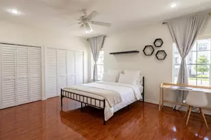 384 Wilcrest Dr, Houston, TX 77042 - Photo 15