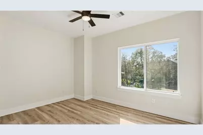1315 Knight Street #2, Houston, TX 77022 - Photo 5