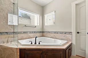 1108 Peveto St, Houston, TX 77019 - Photo 35