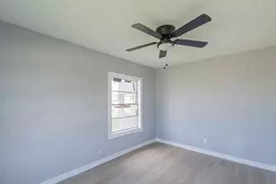 126 W 6th St, Freeport, TX 77541 - Photo 25