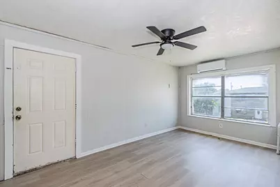 126 W 6th Street, Freeport, TX 77541 - Photo 3