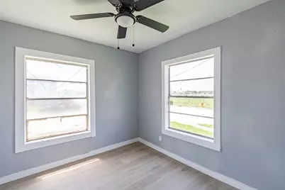 126 W 6th Street, Freeport, TX 77541 - Photo 29