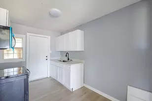 126 W 6th St, Freeport, TX 77541 - Photo 21